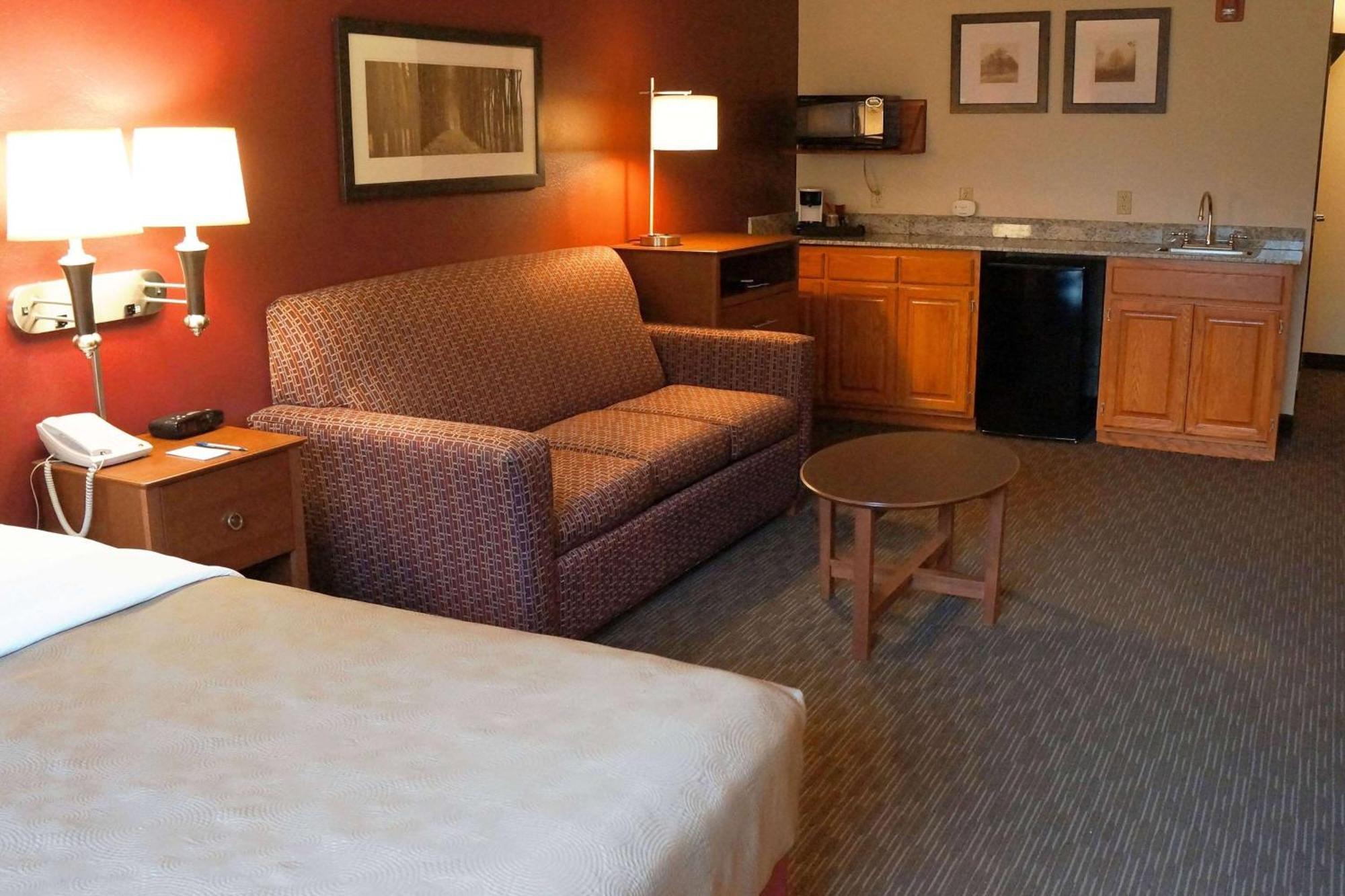 Hotel Americinn By Wyndham 3*