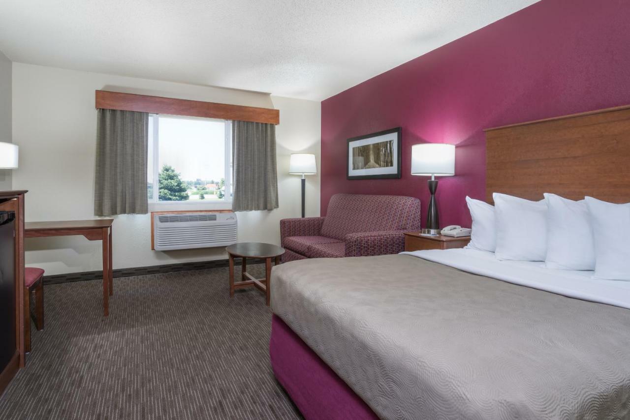 Cobblestone Hotel&suites - Hotel Baldwin
