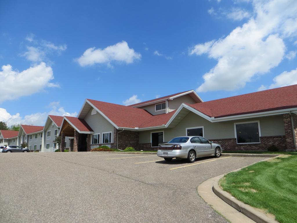 Cobblestone Hotel&suites - Hotel Baldwin