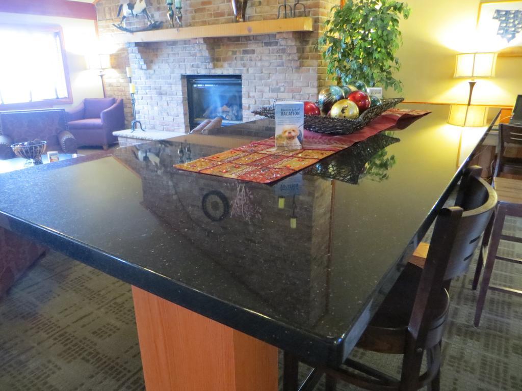 Hotel Cobblestone Hotel&suites - Baldwin